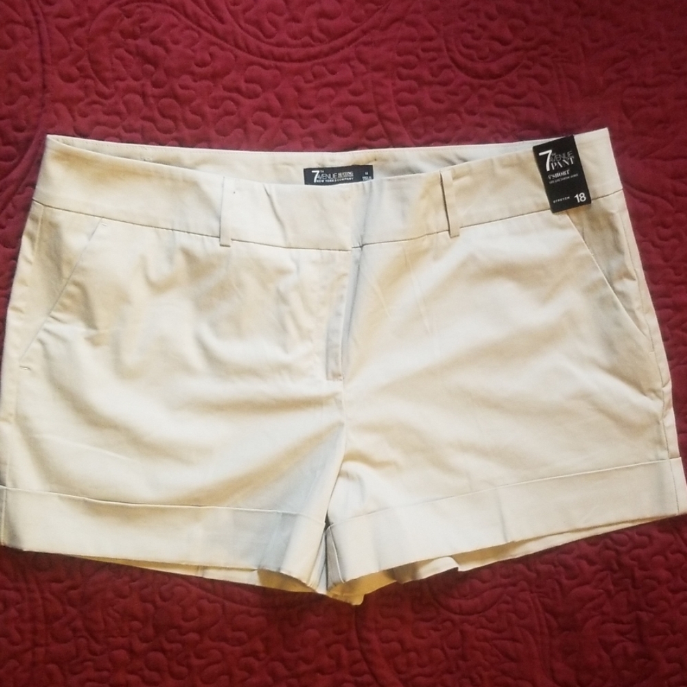 New York & Company "The 4" Short" in khaki